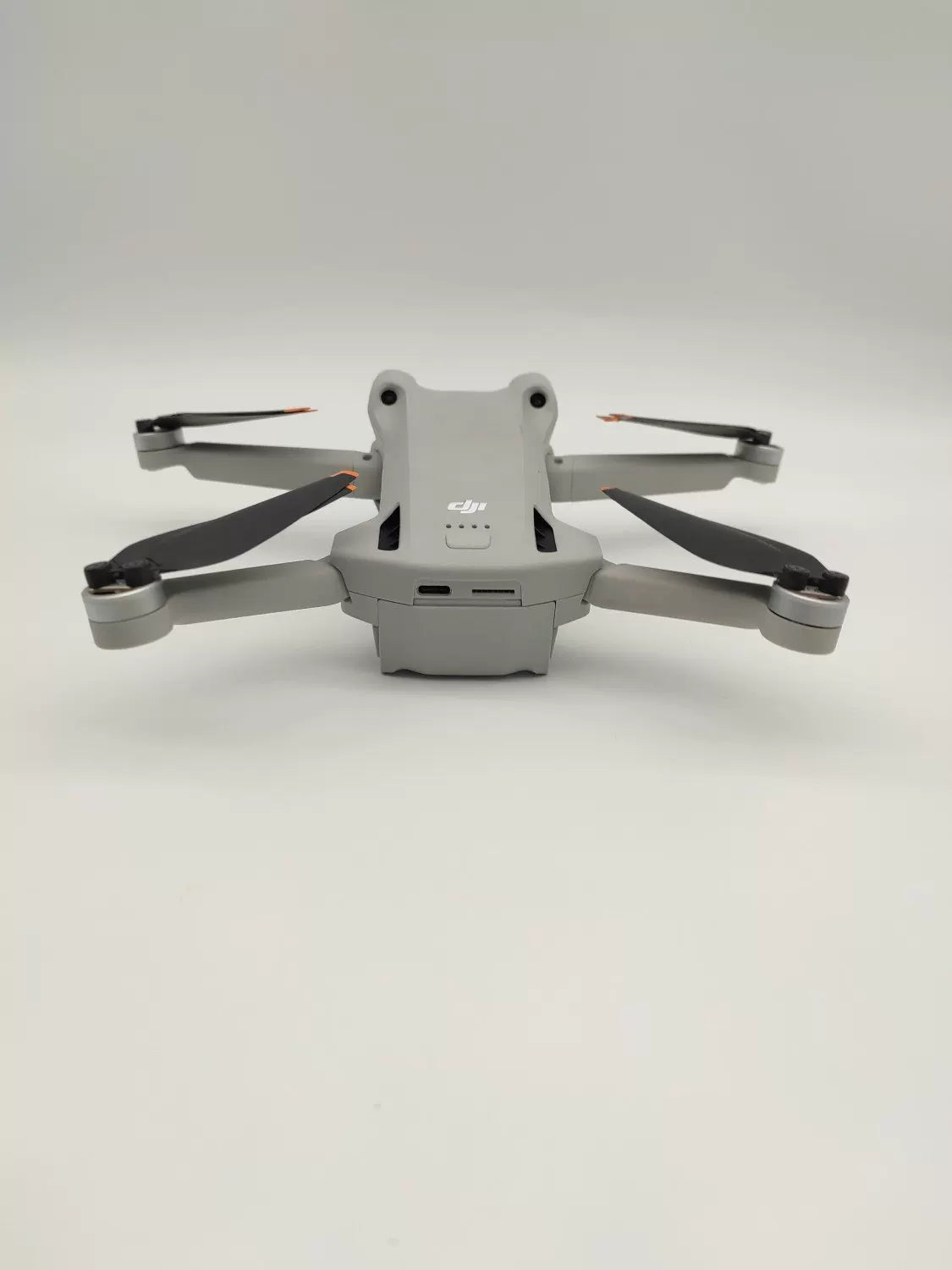 DJI Mini 3 Pro with Screen, Extended Battery Fly More Combo DJI Care Refresh