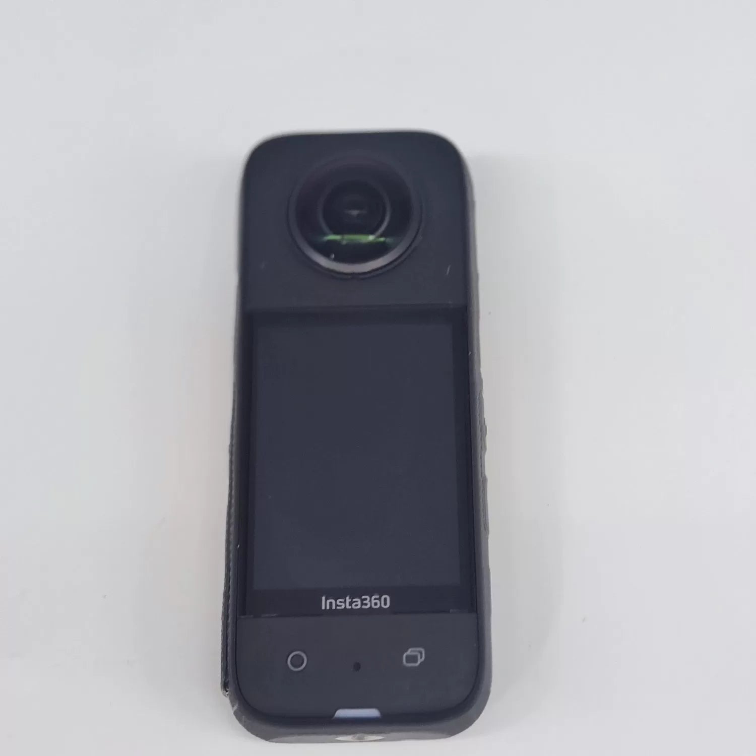 95% New (Like New) insta 360/ Insta360 X3 Triple Battery with Charging Hub