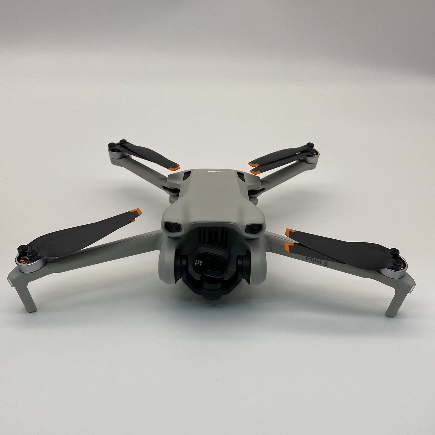 DJI Mini 3 with Screen Remote Dual Battery - Excellent (95% New)