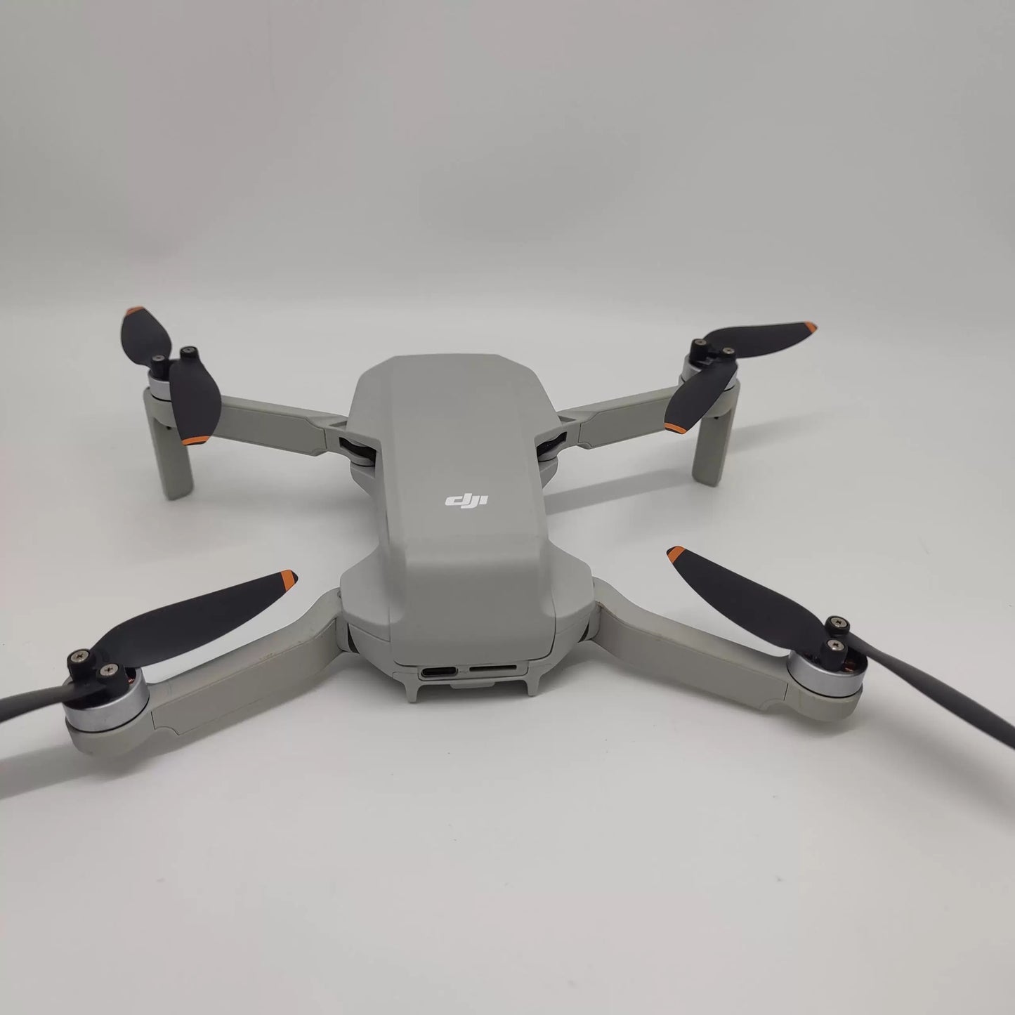 99% New (Mint) DJI mini4K Fly More Combo with DJI Care Refresh