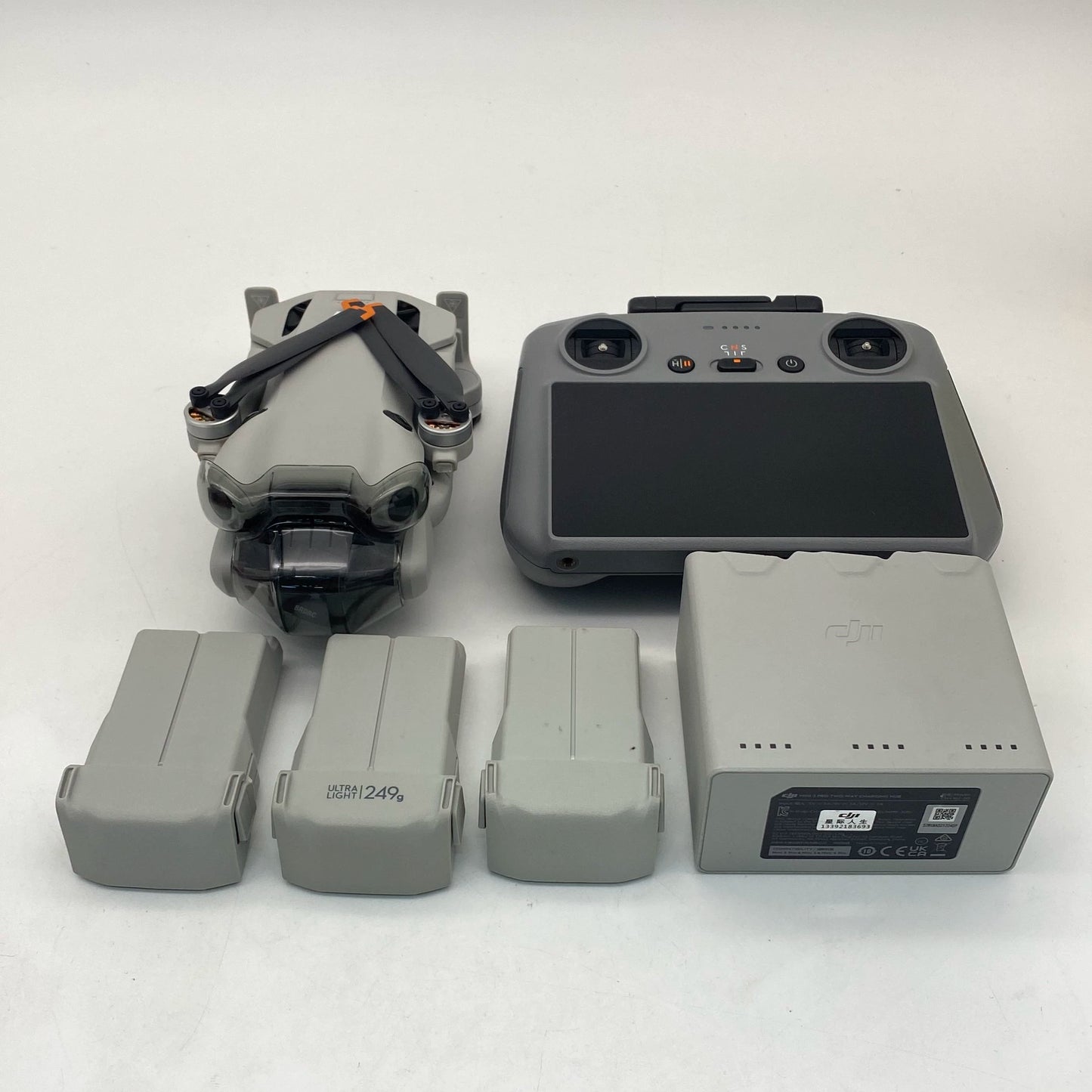 DJI Mini 4 Pro with Screen Remote Controller - Excellent (95% New)