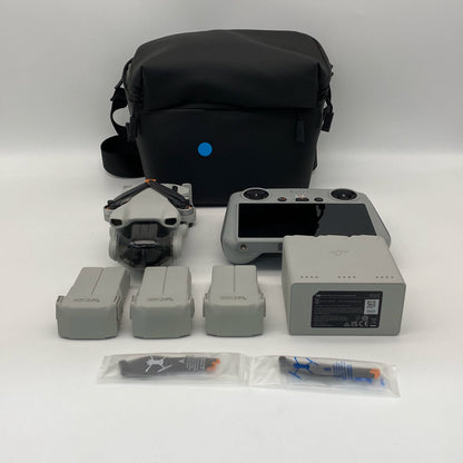 DJI Mini 3 with Screen Remote Fly More Combo - Excellent (95% New)