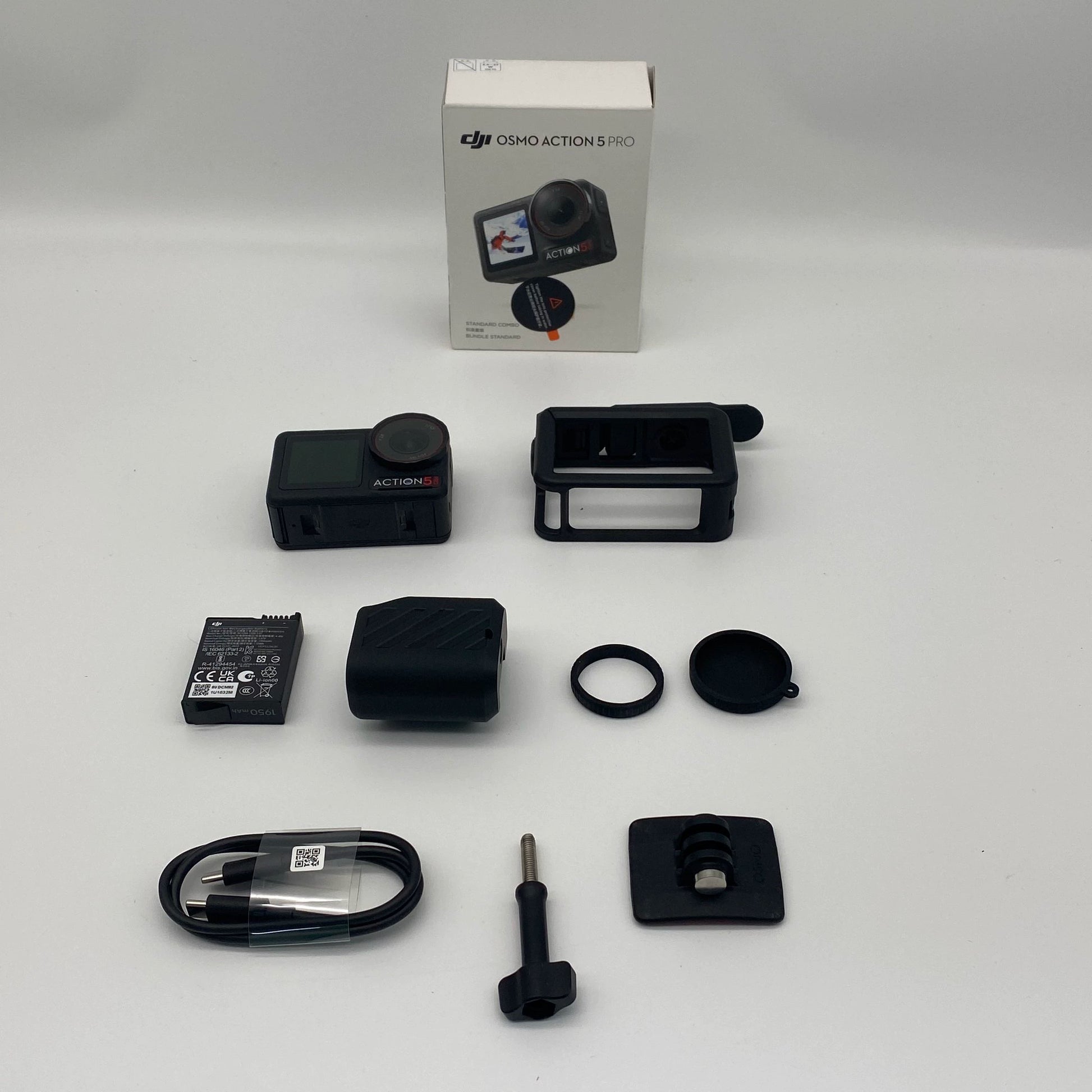DJI Osmo Action 5 Pro Standard Kit with Care Refresh - Like New (99%)