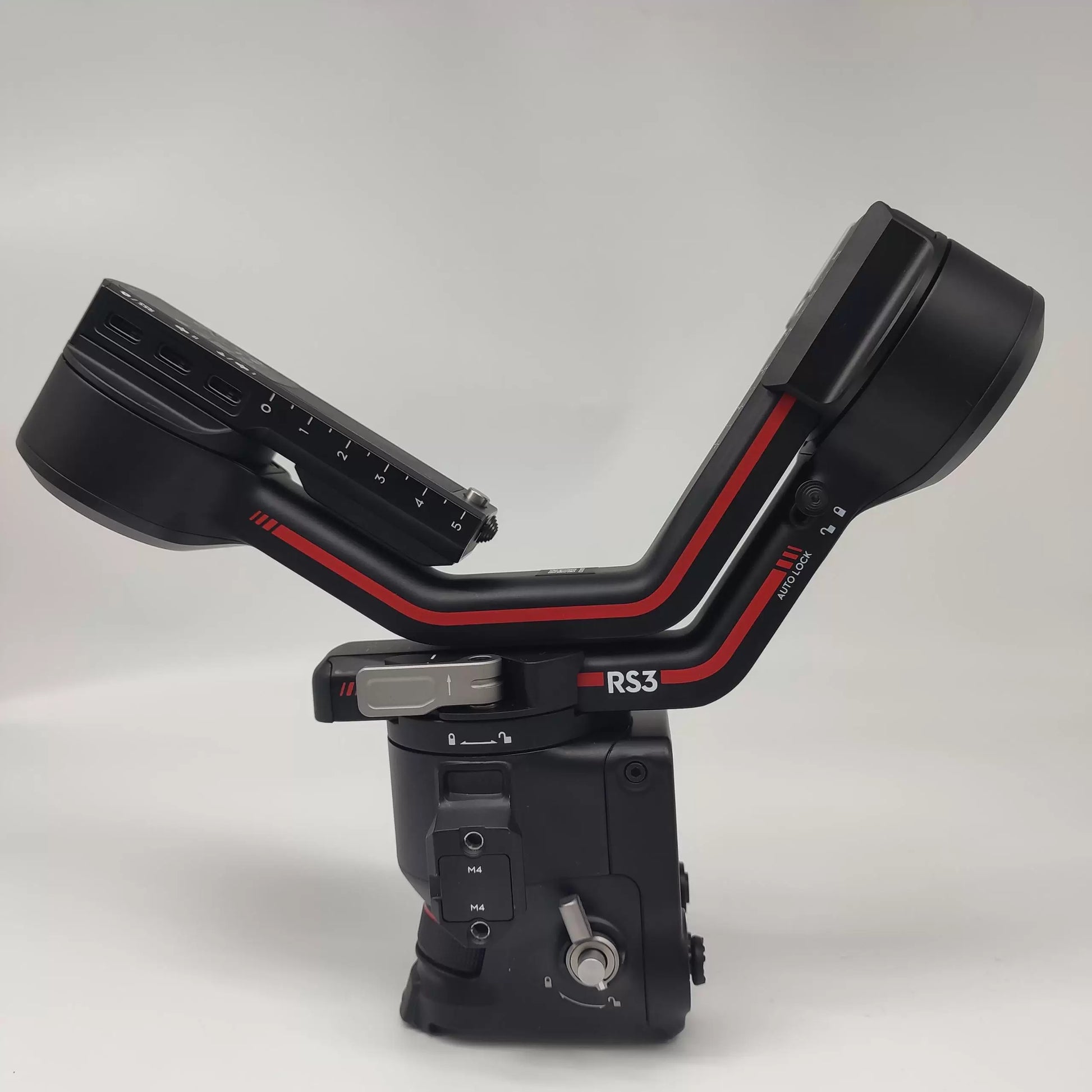 95% New (Like New) DJI Ronin RS 3 Standard Edition
