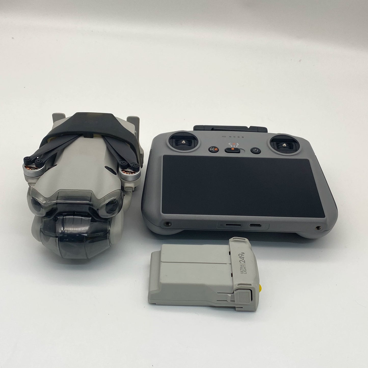 DJI Mini 4 Pro with Screen Remote Controller - Very Good (90% New)