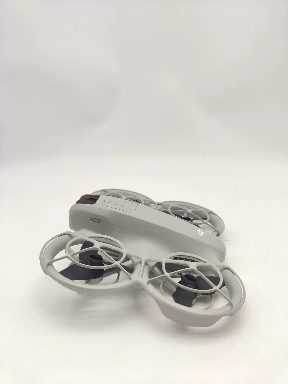 99% New (Mint) DJI neo Fly More Combo with DJI Care Refresh