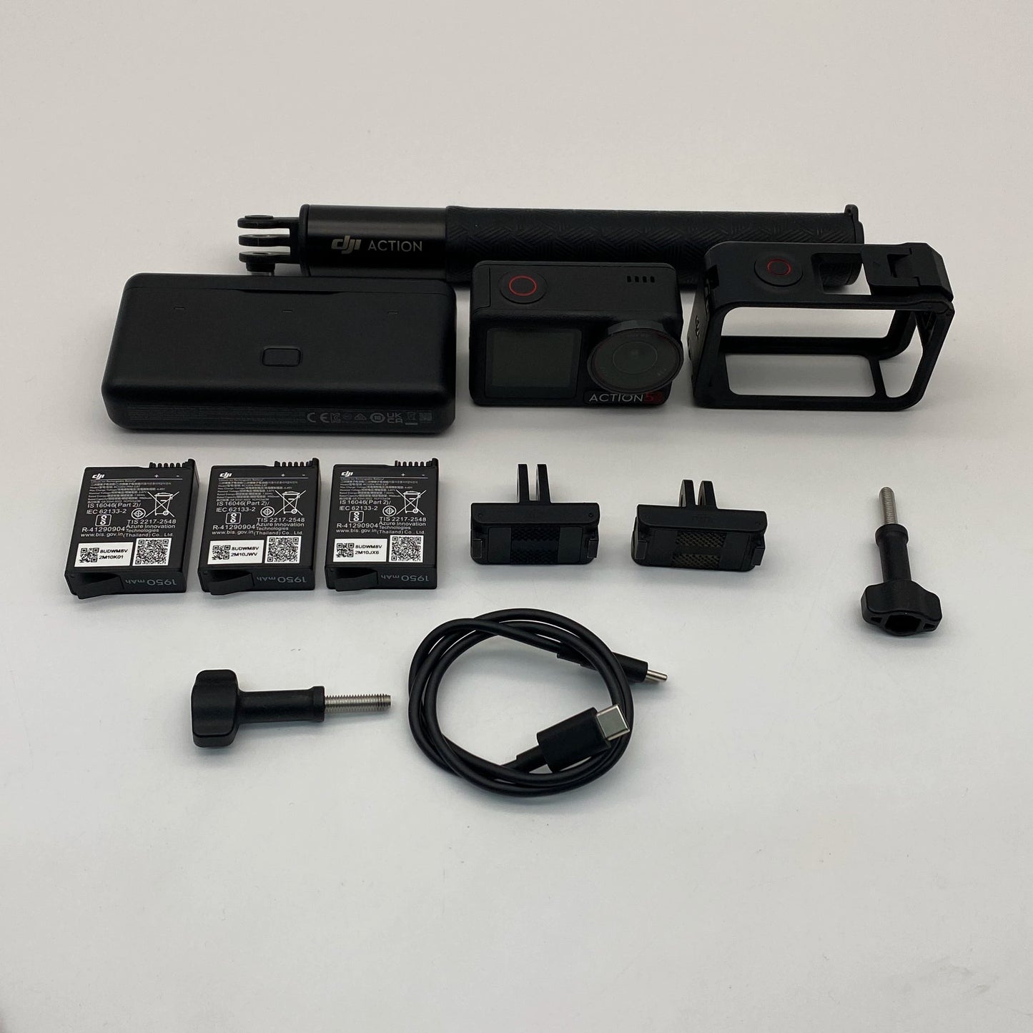 DJI Osmo Action 5 Pro Creator Combo - Excellent (95% New)