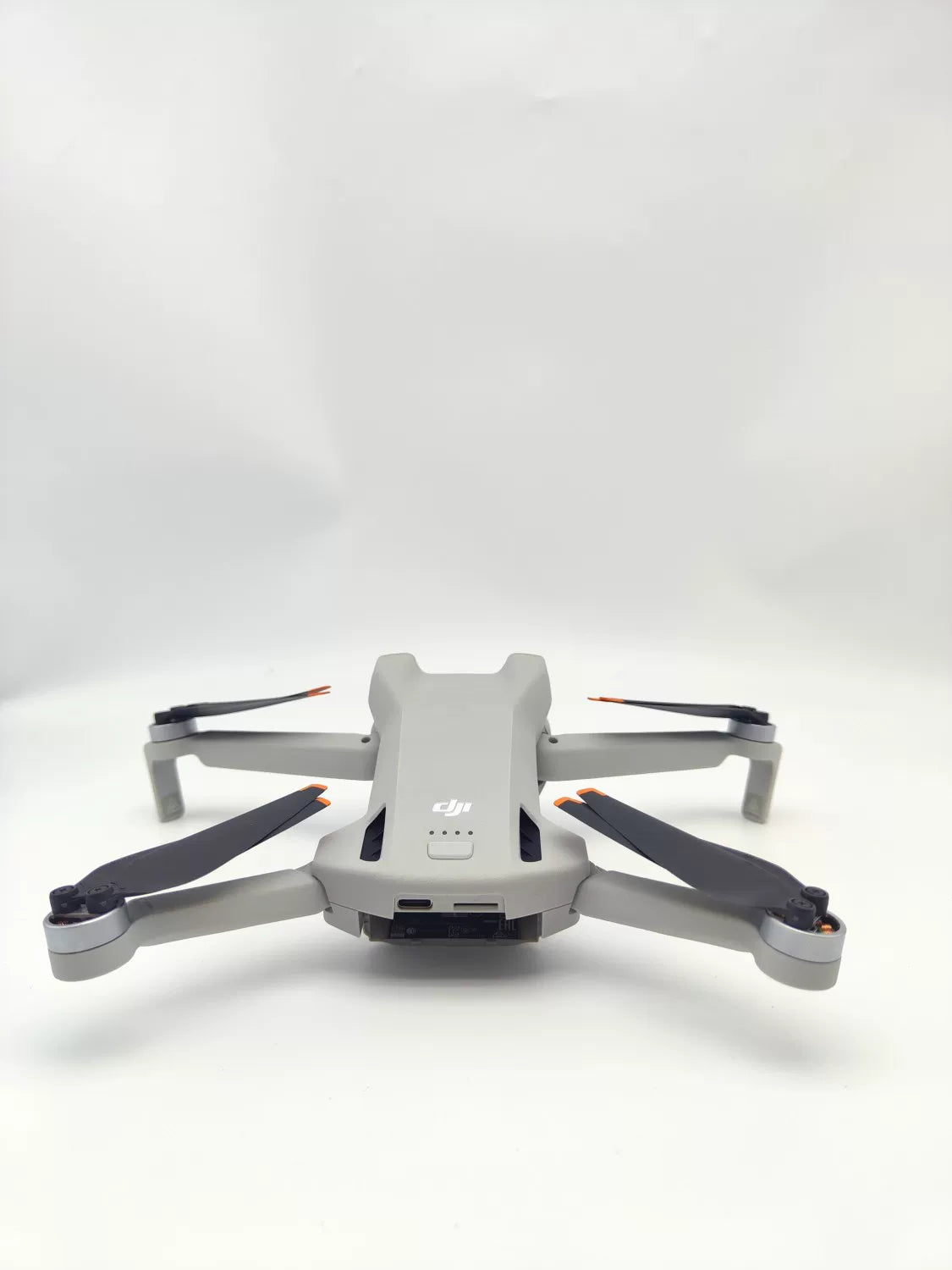 99% New (Mint) DJI mini3 with Screen Fly More Combo with DJI Care Refresh