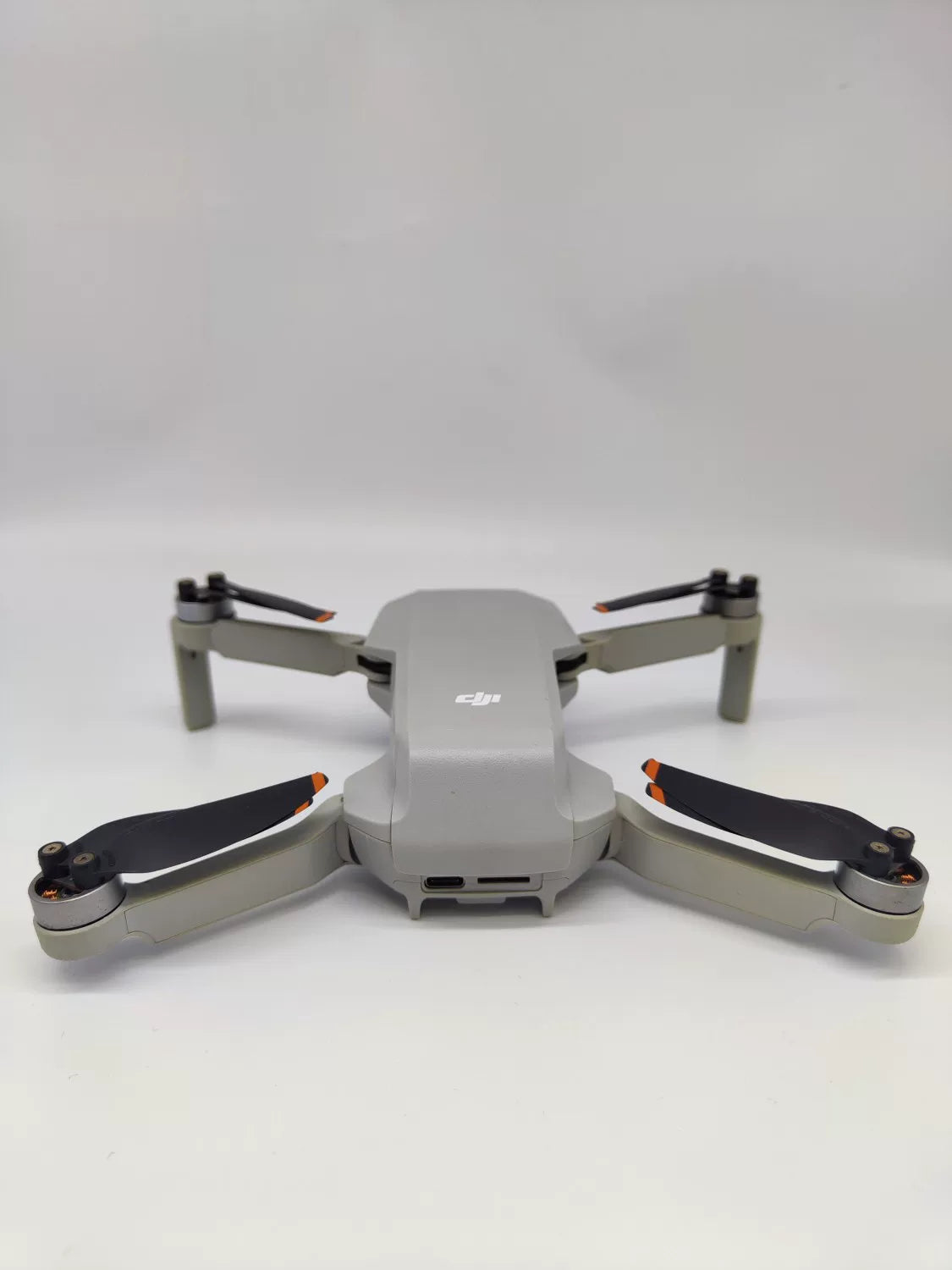 99% New (Mint) DJI minise Standard Combo