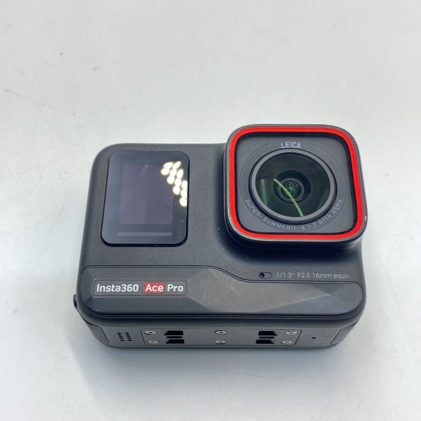 Insta360 Ace Pro - ممتاز (جديد 95%)