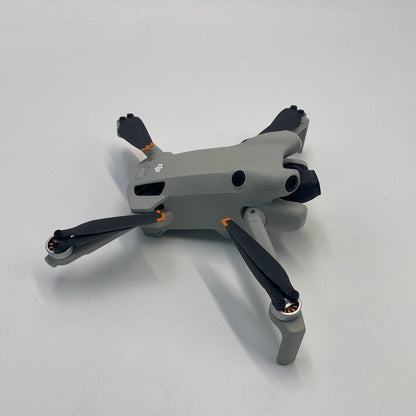 DJI Mini 4 Pro with Screen Remote Fly More Combo and Module - Excellent (95% New)