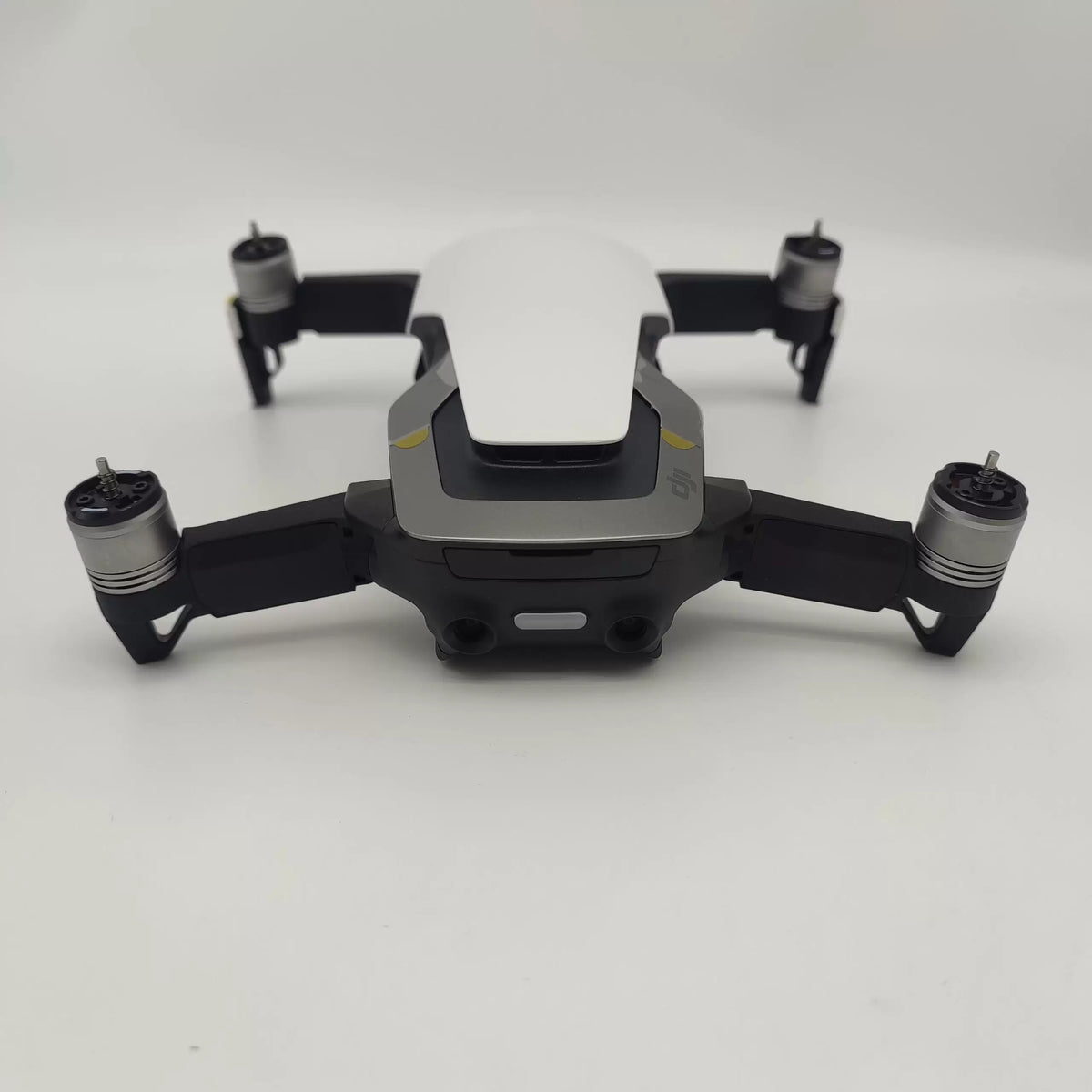 99% New (Mint) DJI AIR Standard Combo