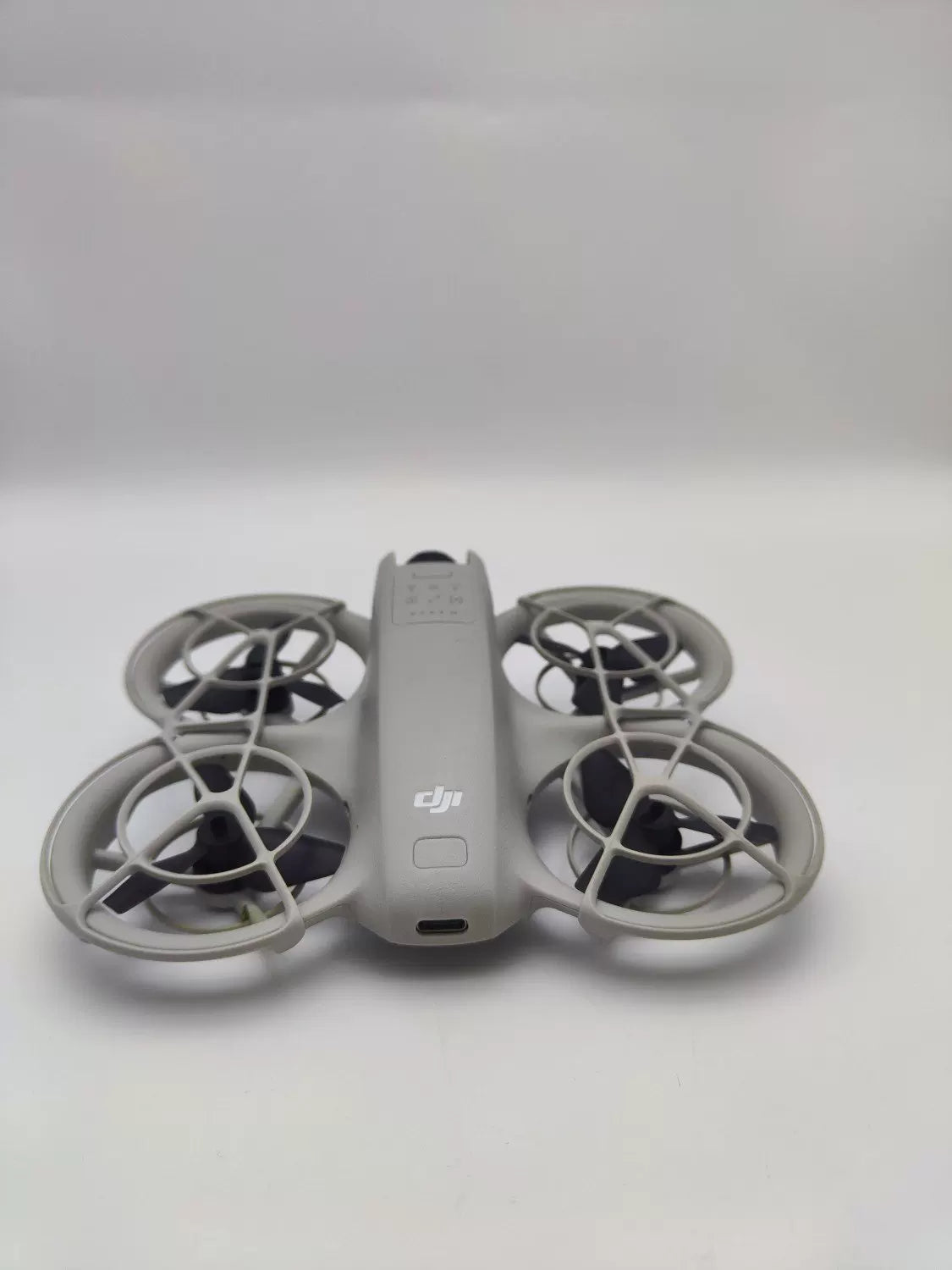 95% New (Like New) DJI neo Motion-Control Fly More Combo with DJI Care Refresh
