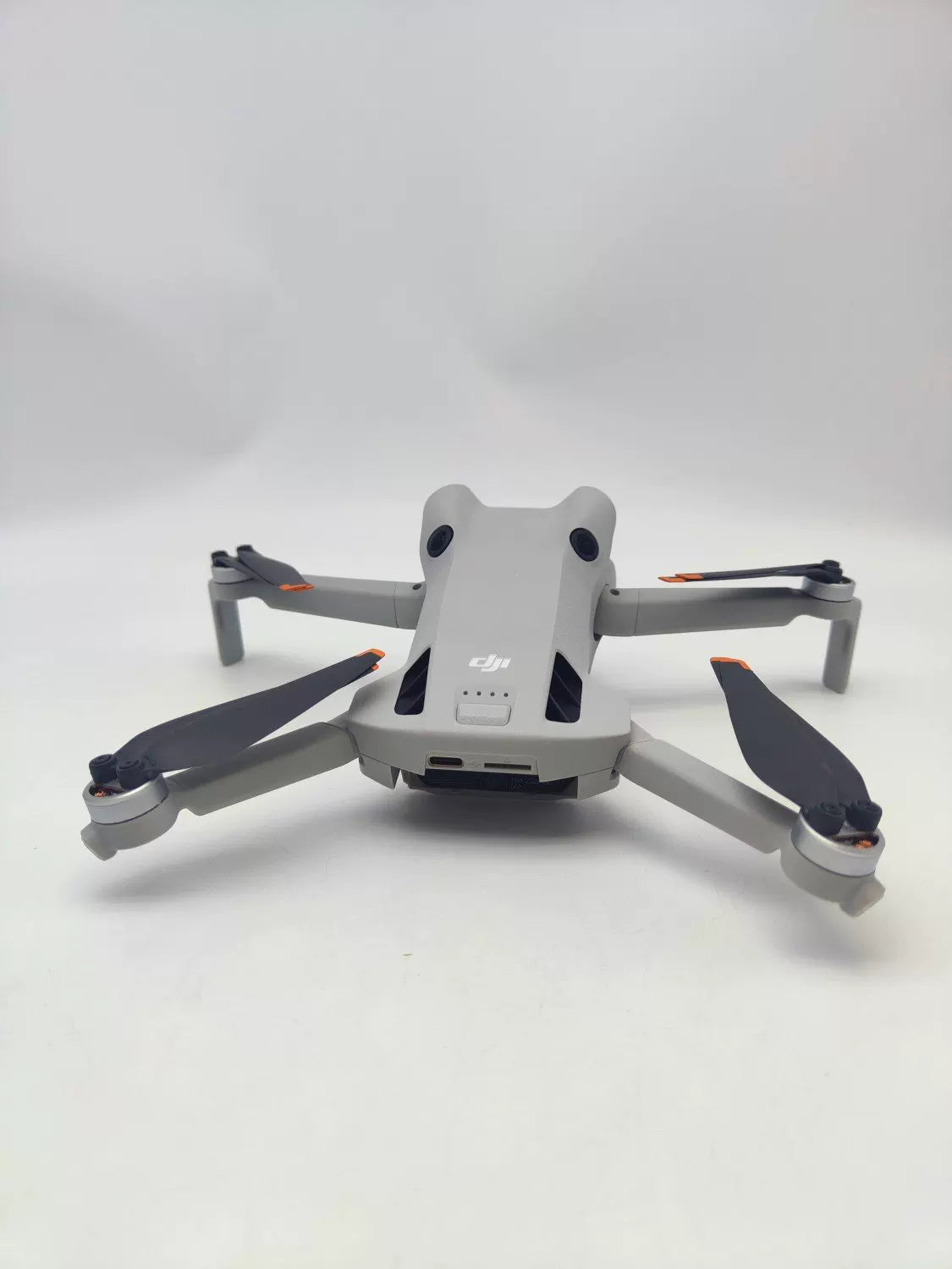 99% New (Mint) DJI mini4pro with Screen, Extended Battery