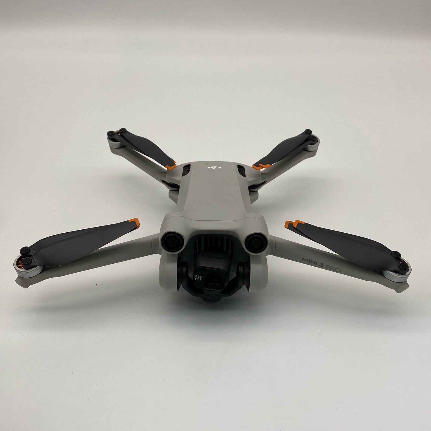 DJI Mini 3 Pro with Screen Remote Triple Long Range Battery Kit - Very Good (90% New)