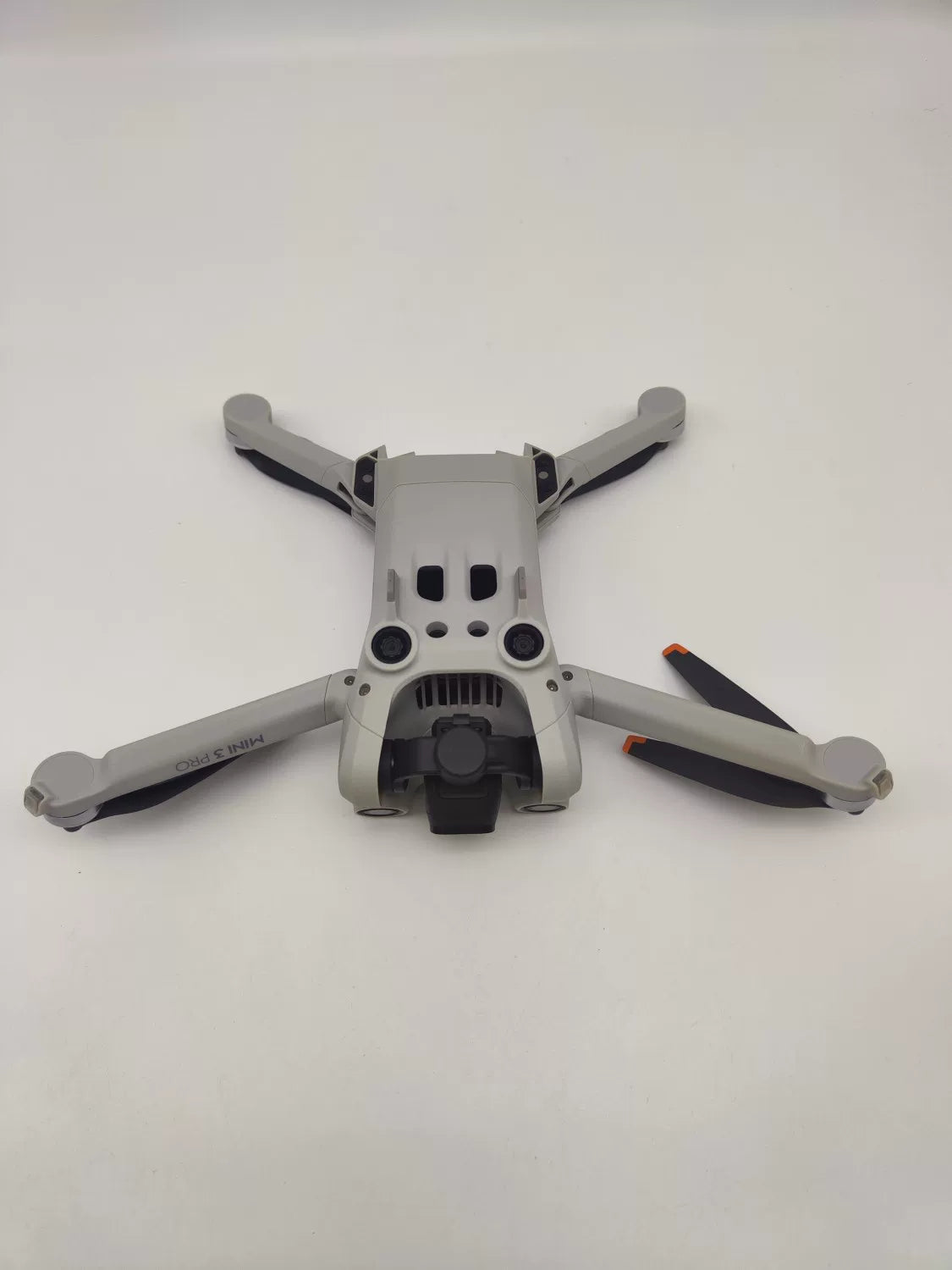 99% New (Mint) DJI mini3pro with Screen Fly More Combo