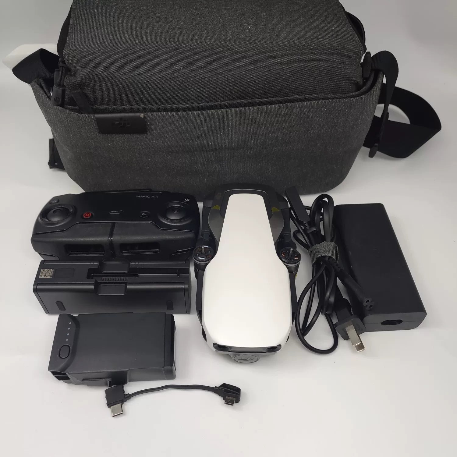 95% New (Like New) DJI AIR Standard Combo with Charging Hub