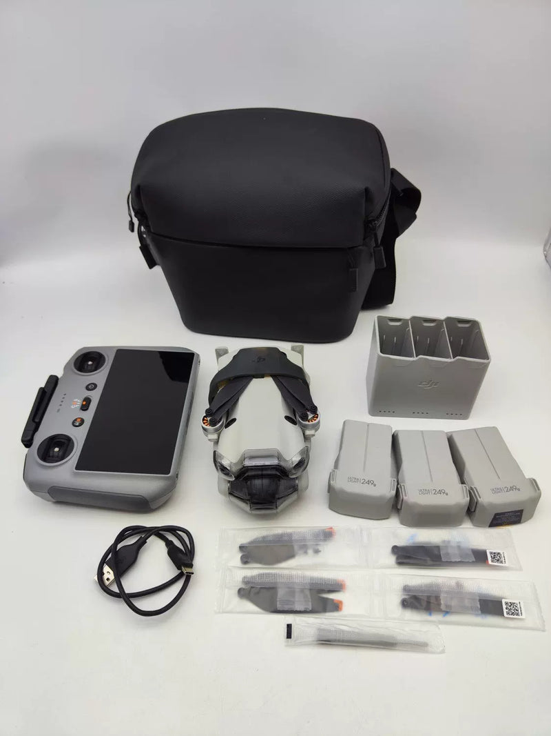 99% New (Mint) DJI mini4pro with Screen Fly More Combo with DJI Care Refresh