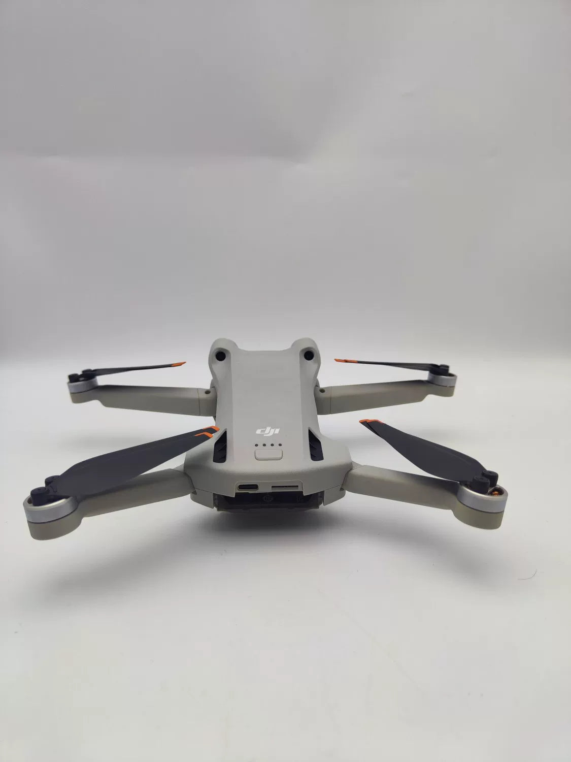 95% New (Like New) DJI Mini3pro with Screen Fly More Combo