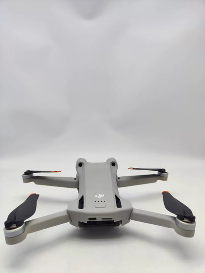 95% New (Like New) DJI mini3pro Extended Battery Fly More Combo
