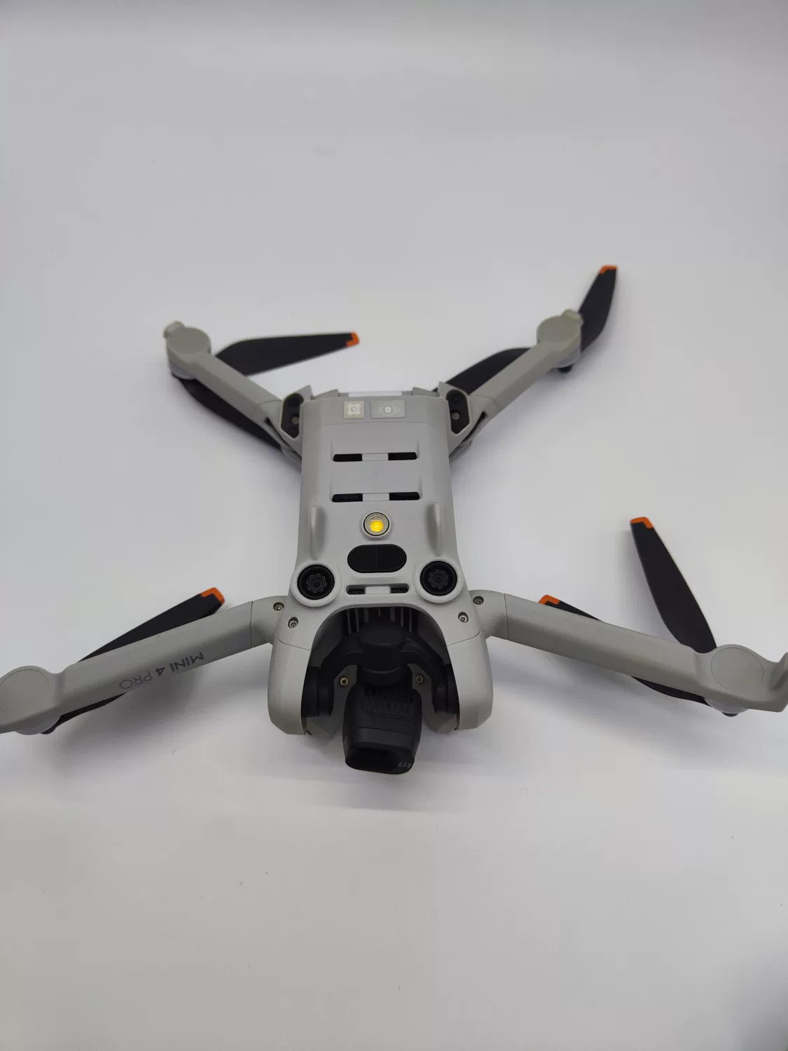 95% New (Like New) DJI mini4pro with Screen Fly More Combo with DJI Care Refresh
