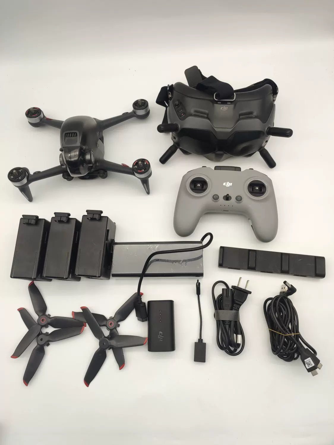DJI FPV Fly More Combo