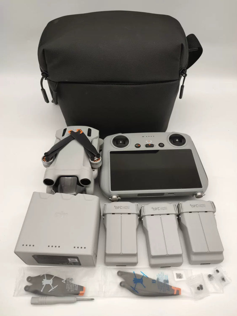 99% New (Mint) DJI Mini 3pro with Screen Fly More Combo
