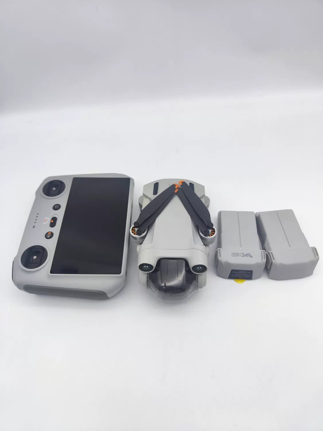 95% New (Like New) DJI mini3pro with Screen Dual Battery