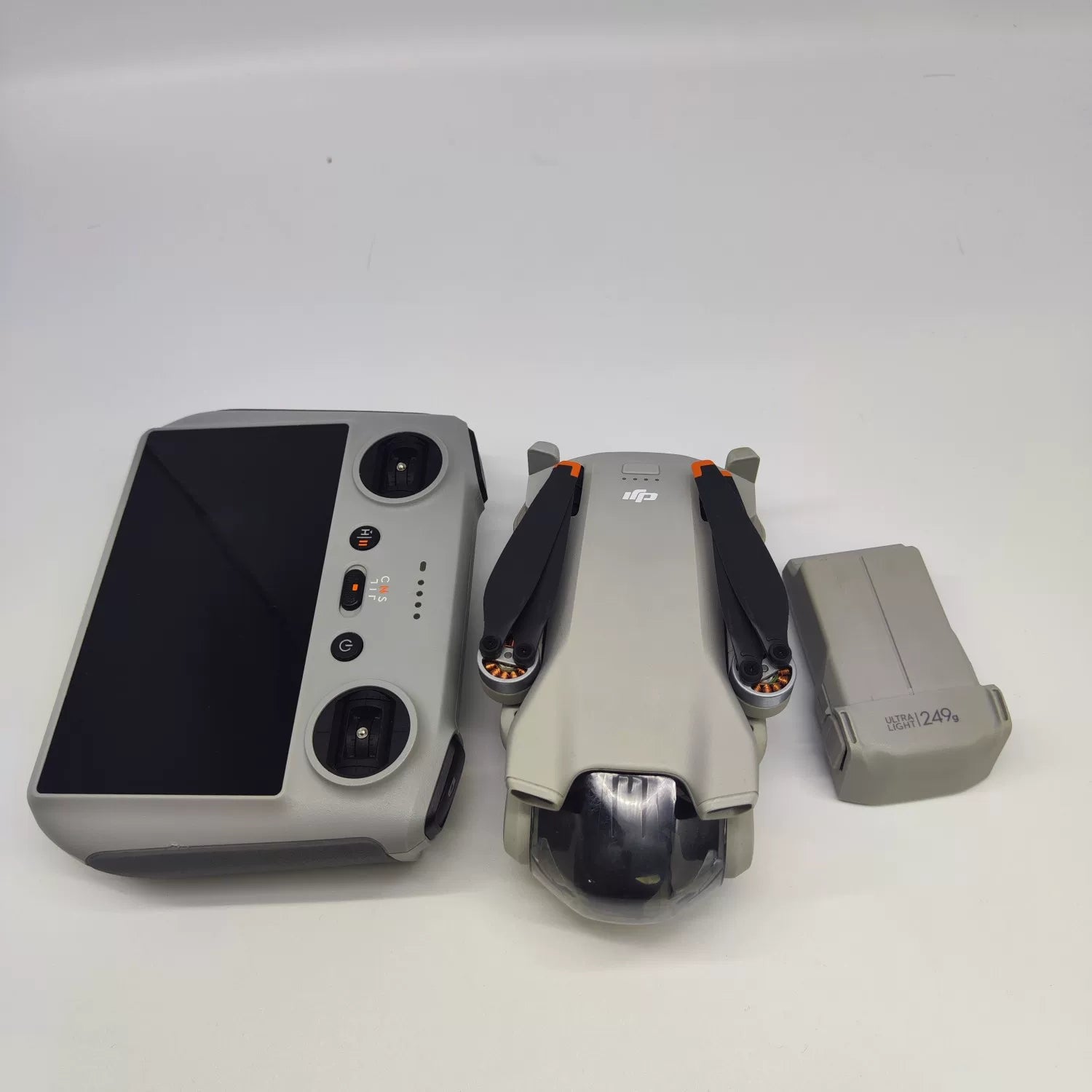 95% New (Like New) DJI mini3 with Screen Standard Combo