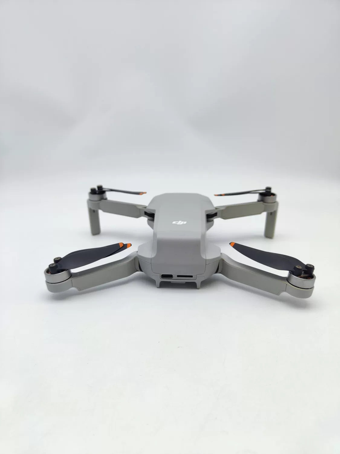 95% New (Like New) DJI mini2 Fly More Combo
