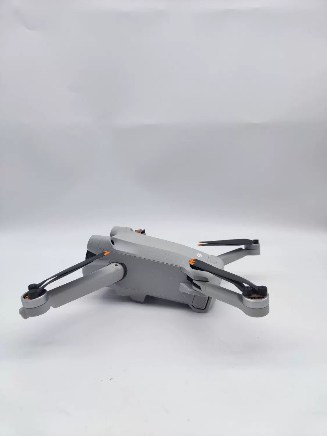 99% New (Mint) DJI Mini3pro with Screen Standard Combo