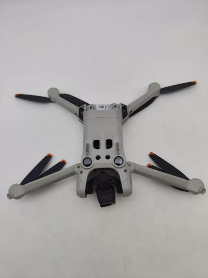 95% New (Like New) DJI mini3 pro with Screen Fly More Combo