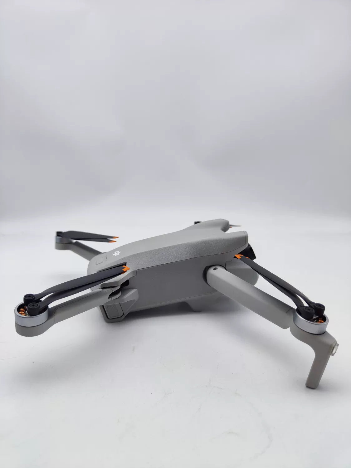 95% New (Like New) DJI mini3 Standard Edition with DJI Care Refresh Dual Battery