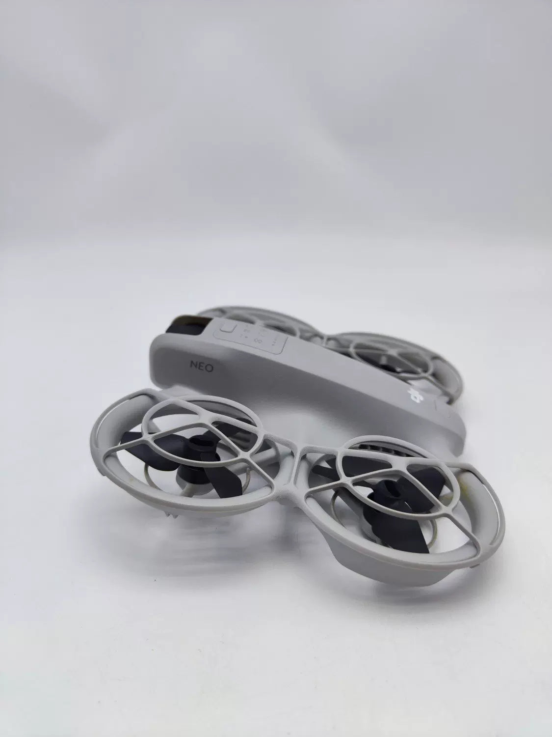 99% New (Mint) DJI neo Fly More Combo with 2-Year DJI Care Refresh