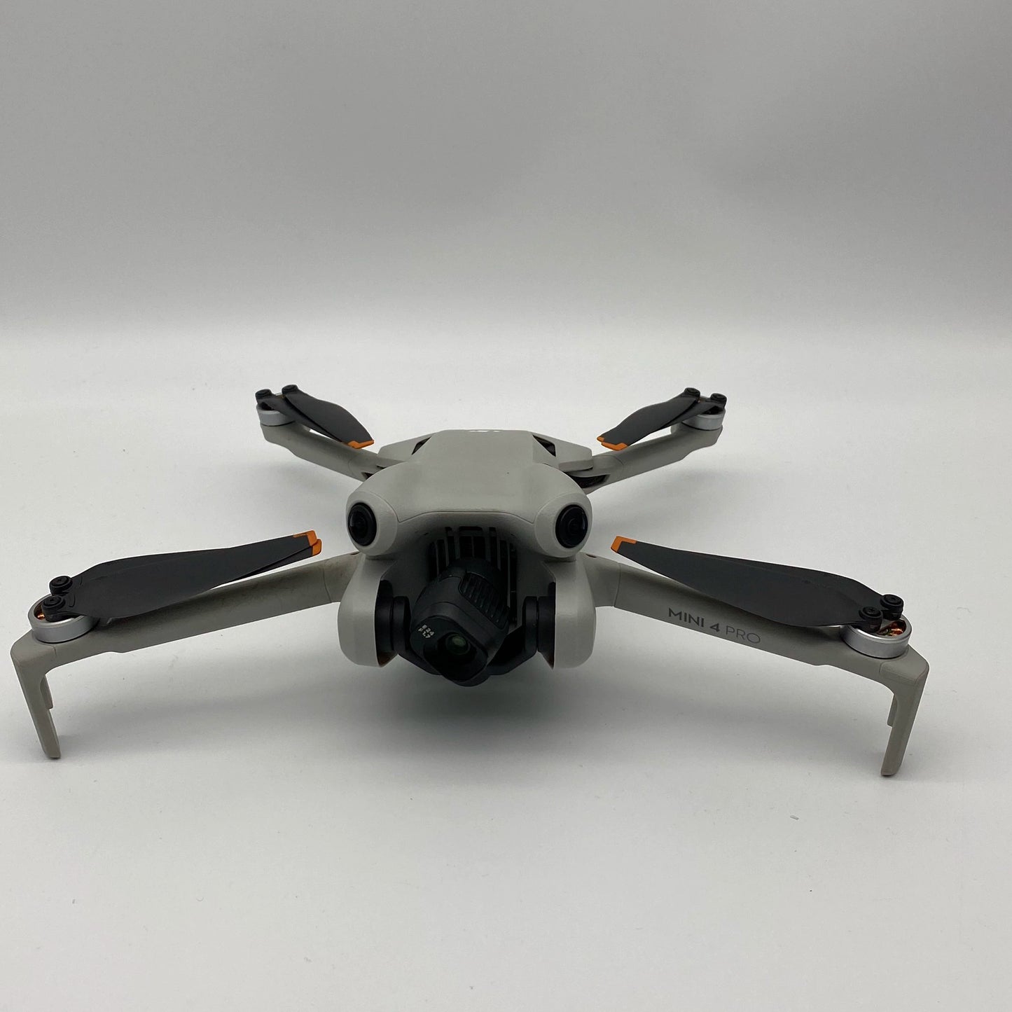 DJI Mini 4 Pro with Screen Remote Long Range Kit - Excellent (95% New)