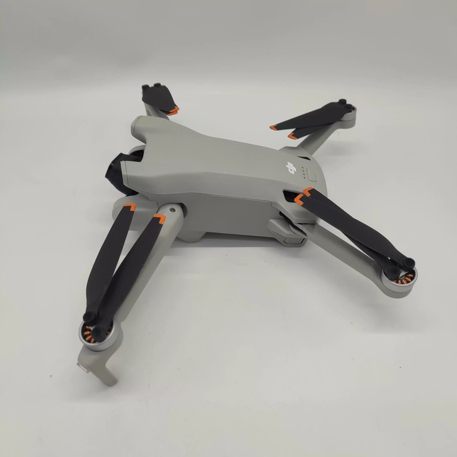 95% New (Like New) DJIMini3 Fly More Combo with DJI Care Refresh