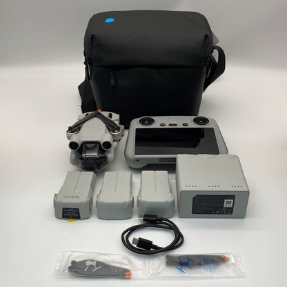 DJI Mini 3 Pro with Screen Remote Long Range Kit - Excellent (95% New)