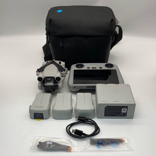 DJI Mini 3 Pro with Screen Remote Long Range Kit - Excellent (95% New)