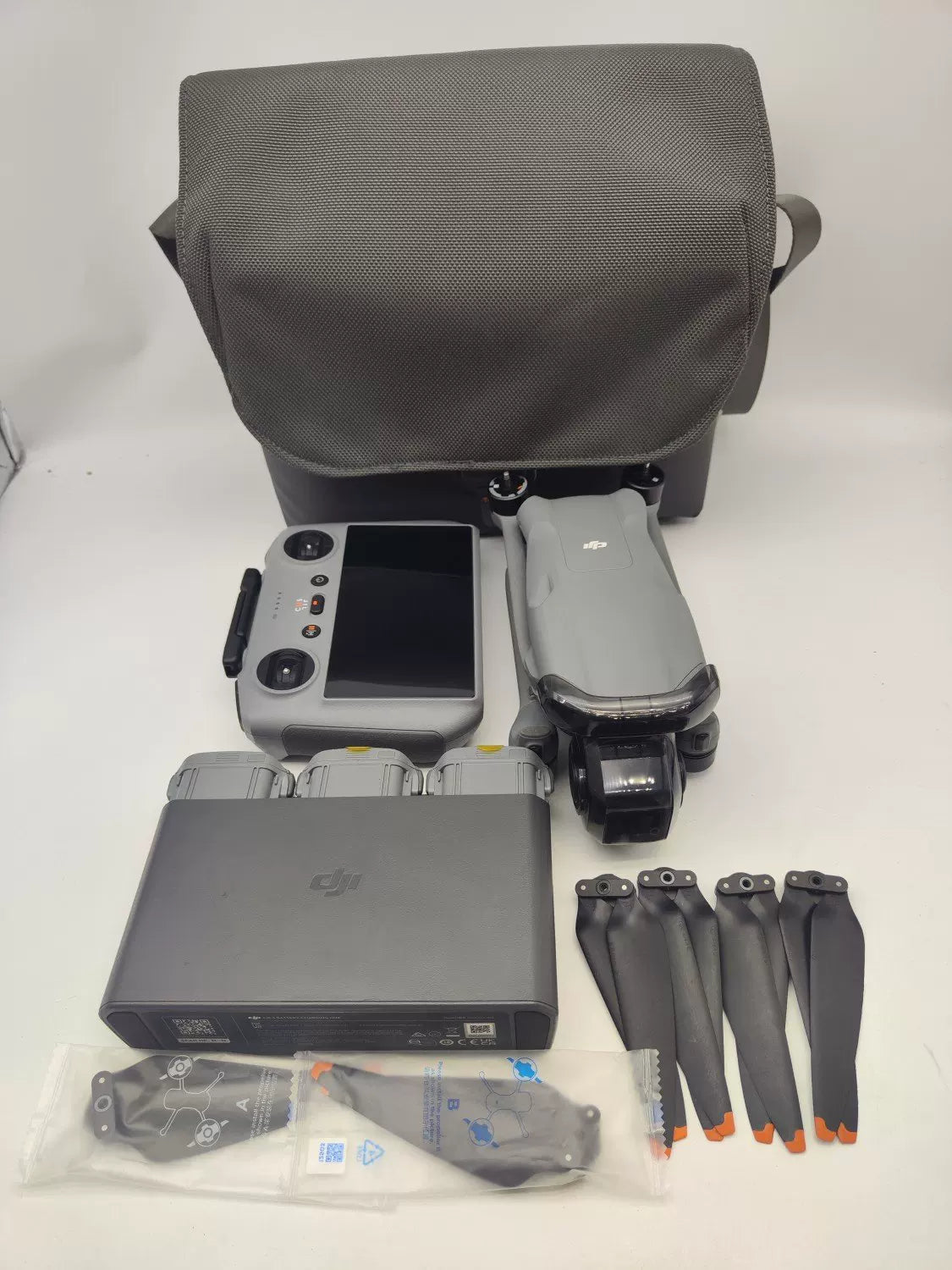 99% New (Mint) DJI air3 with Screen Fly More Combo with DJI Care Refresh