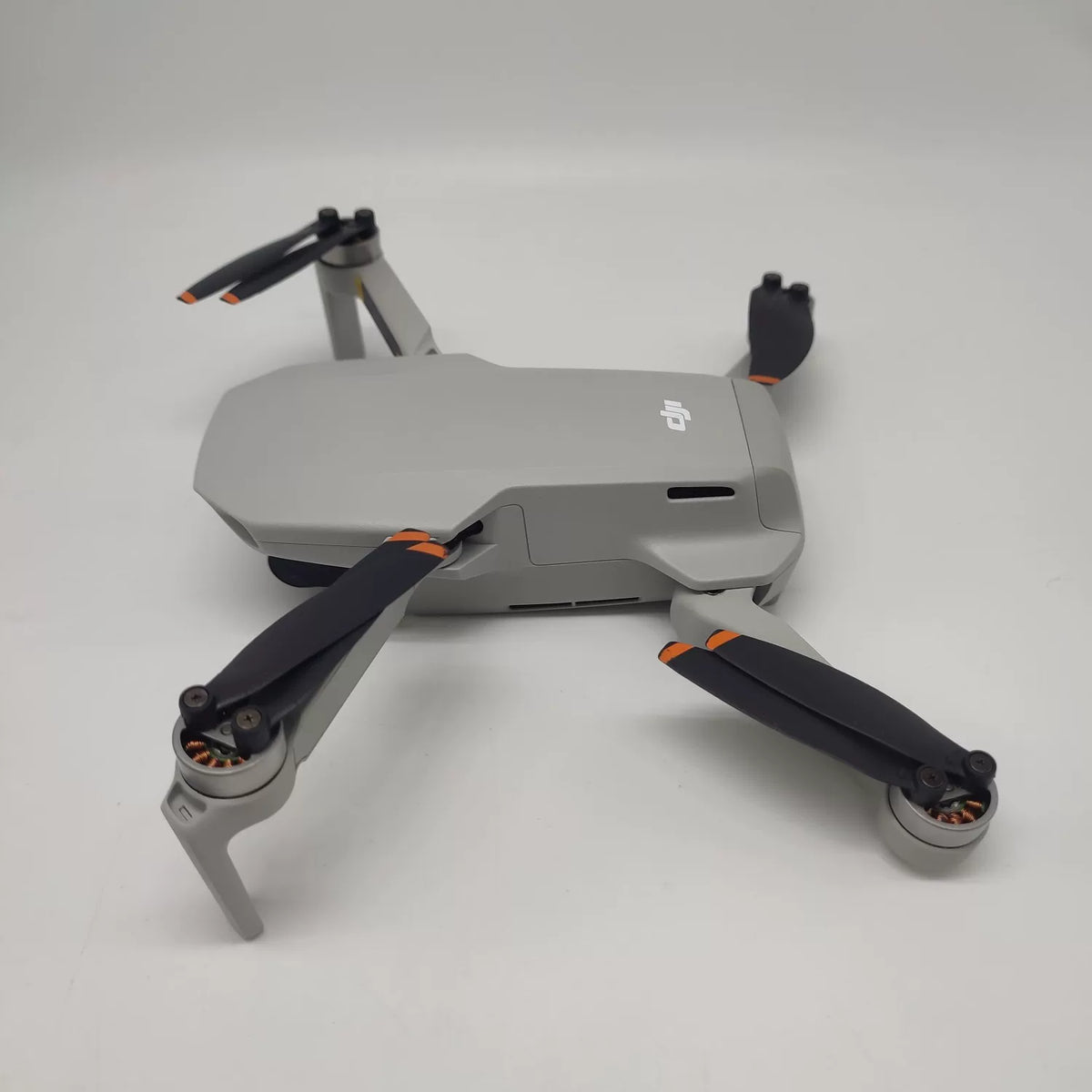 95% New (Like New) DJI Mini SE Fly More Combo