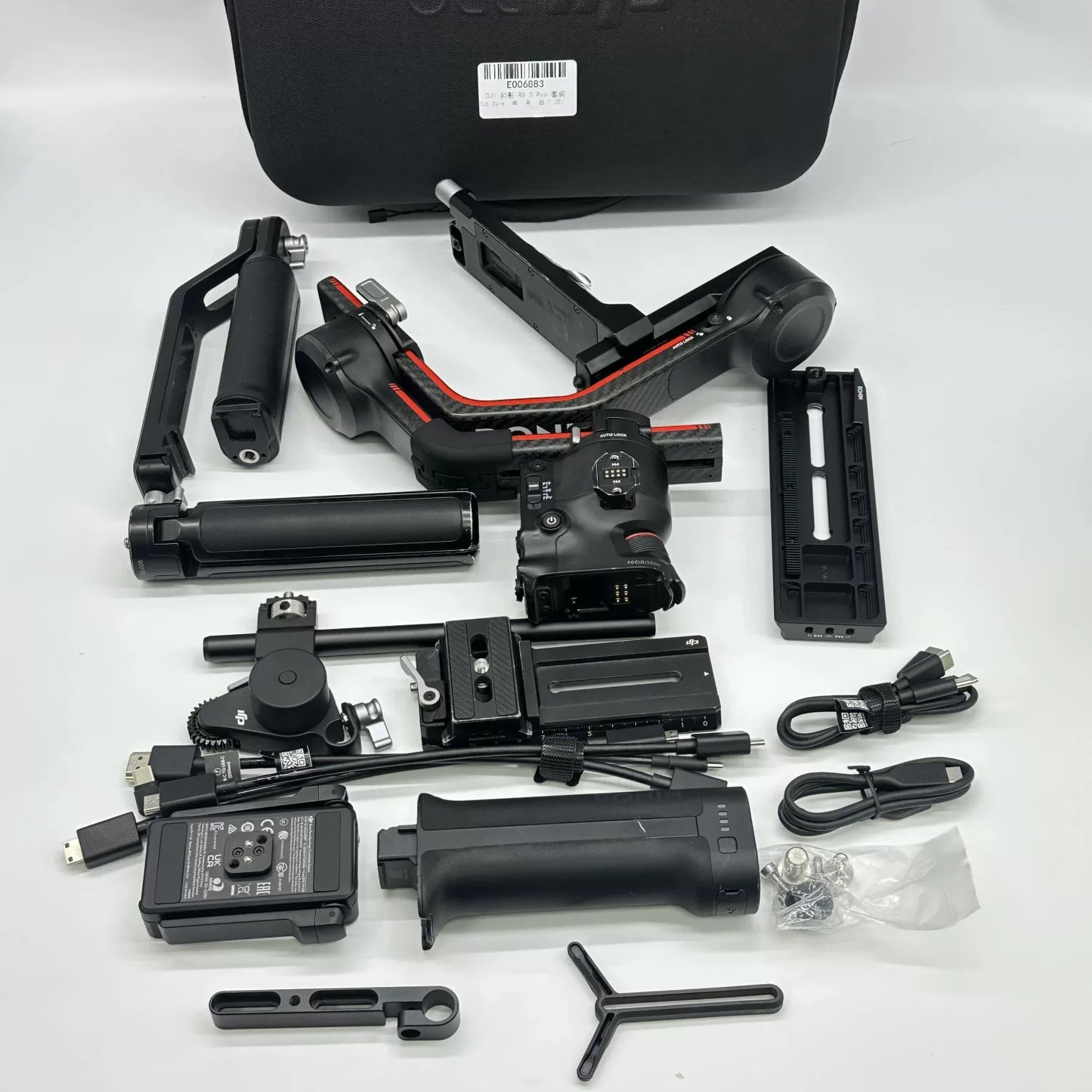 95% New (Like New) DJI RS 3 pro Combo Edition Handheld Stabilizer