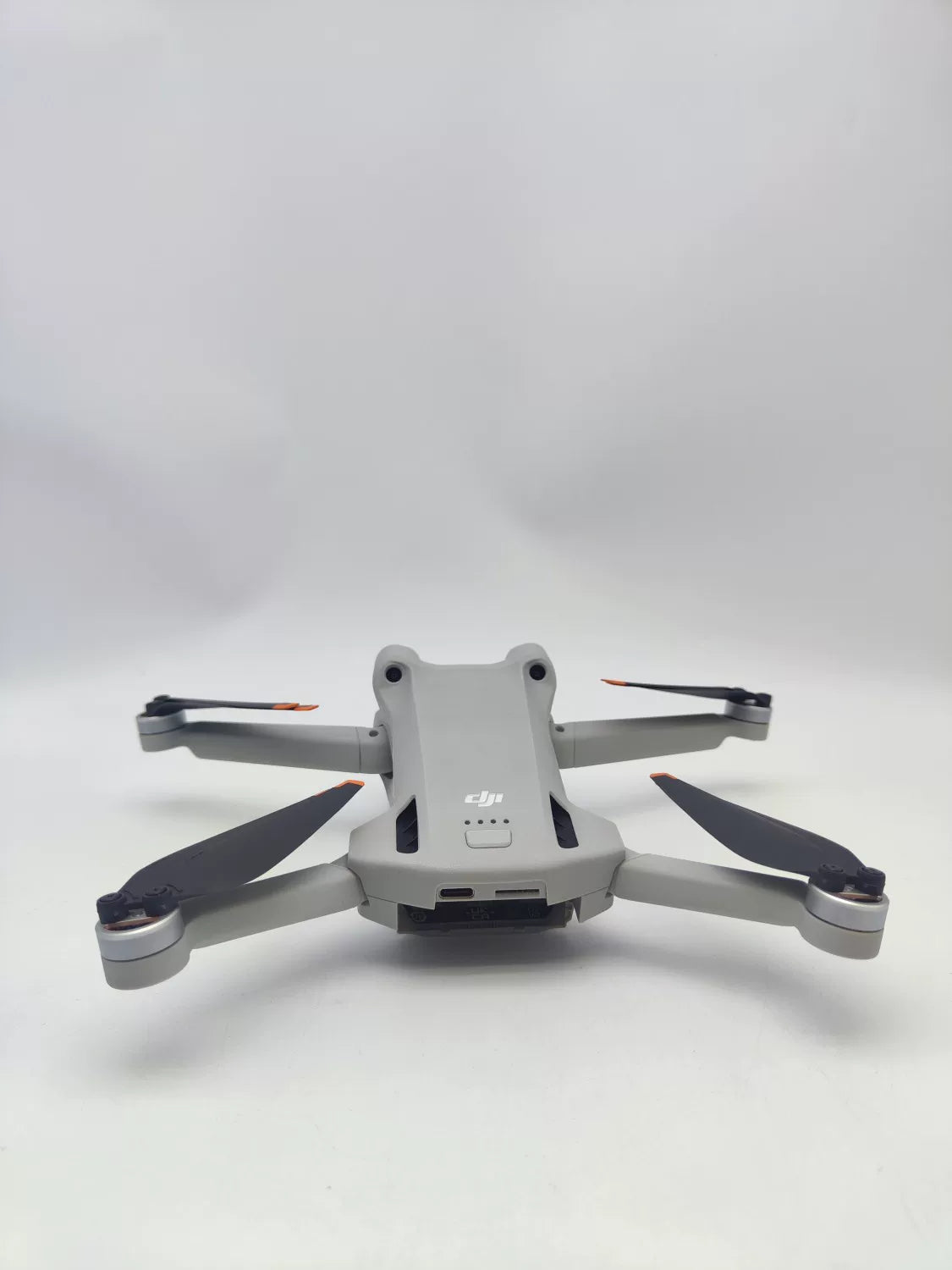 99% New (Mint) DJI mini3pro Fly More Combo with DJI Care Refresh
