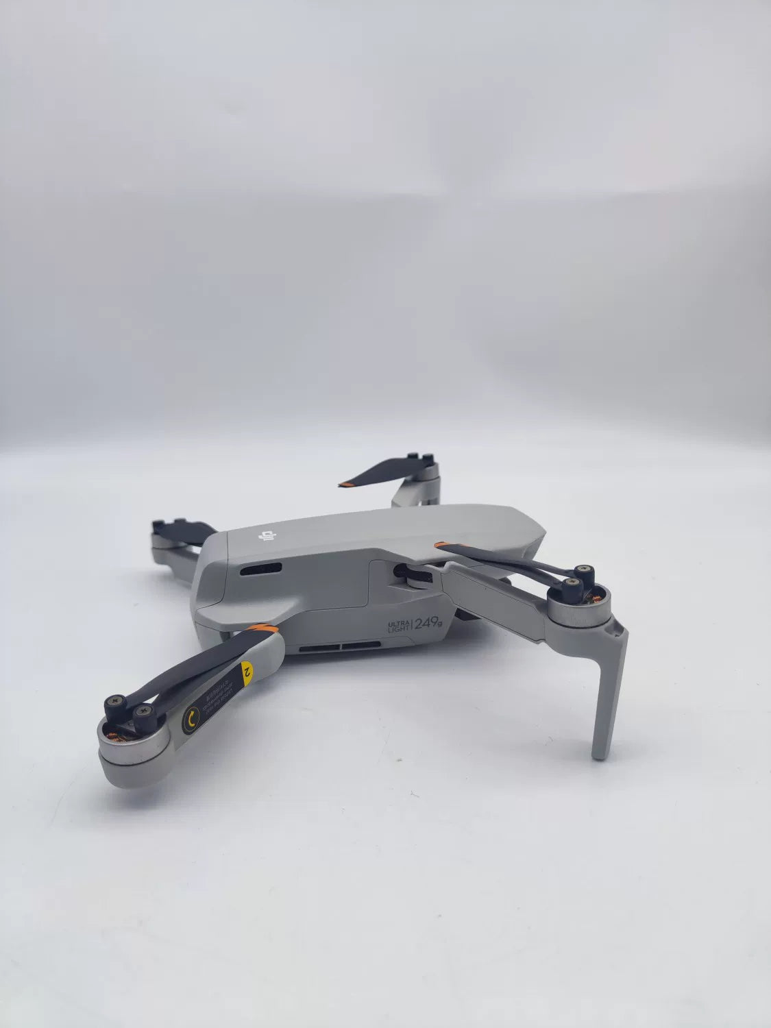 95% New (Like New) DJI Mini2 Fly More Combo