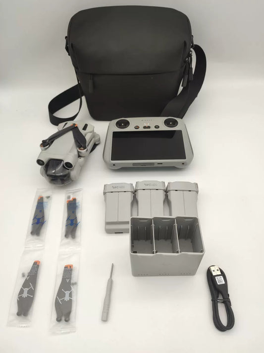 95% New (Like New) DJI Mini3pro with Screen Fly More Combo