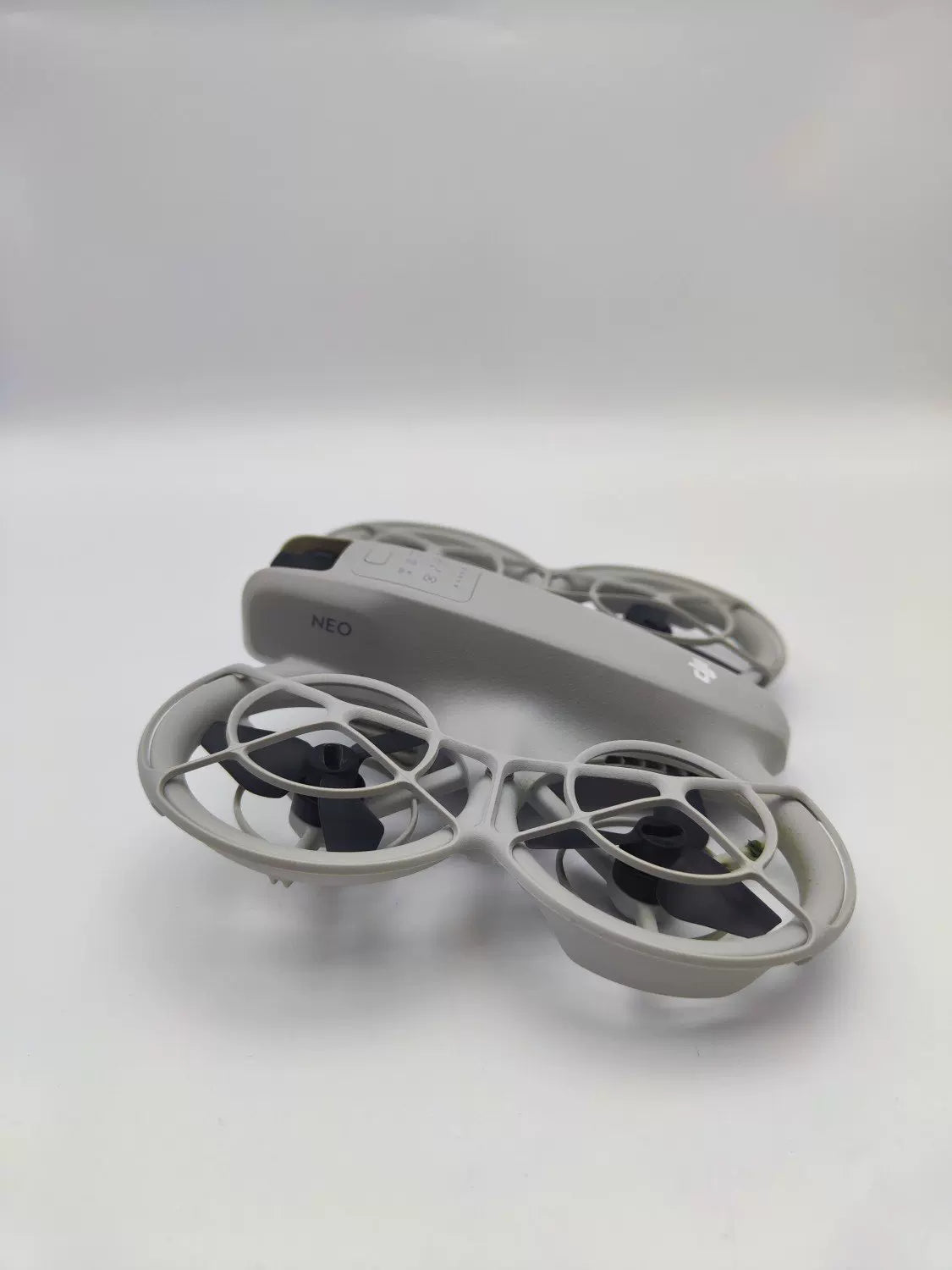 95% New (Like New) DJI neo Motion-Control Fly More Combo with DJI Care Refresh