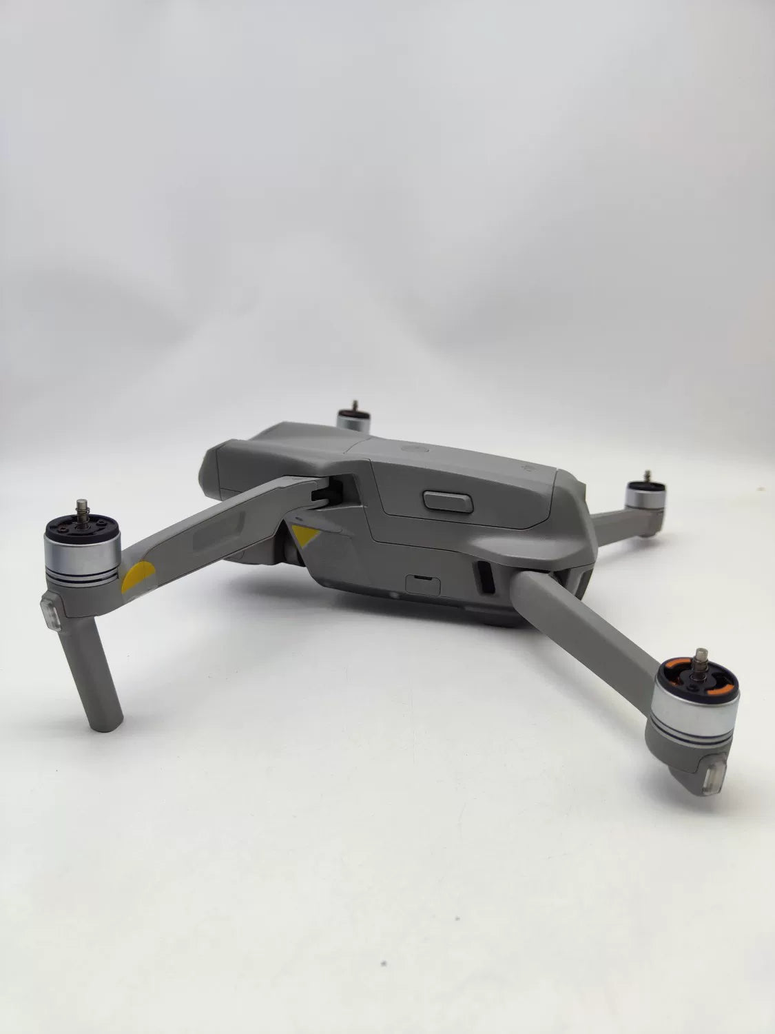 99% New (Mint) DJI air2s Fly More Combo