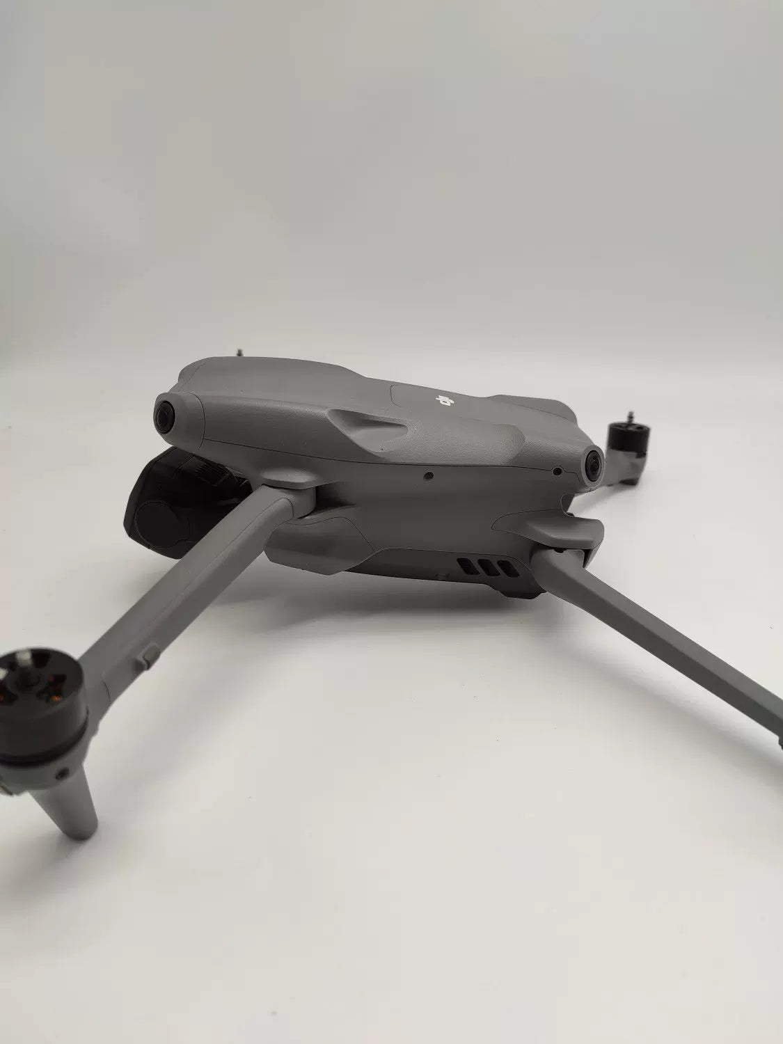 DJI Air 3 Fly More Combo with Screen
