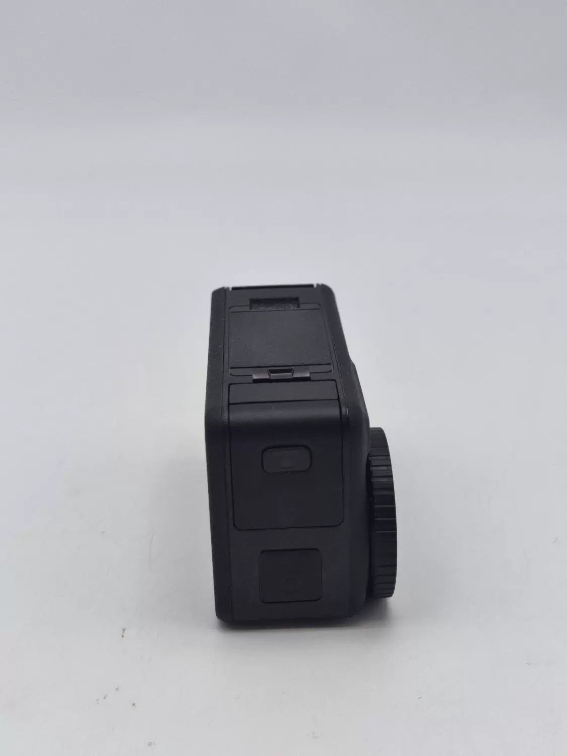 99% New (Mint) DJI action4 All-in-1 Combo with DJI Care Refresh