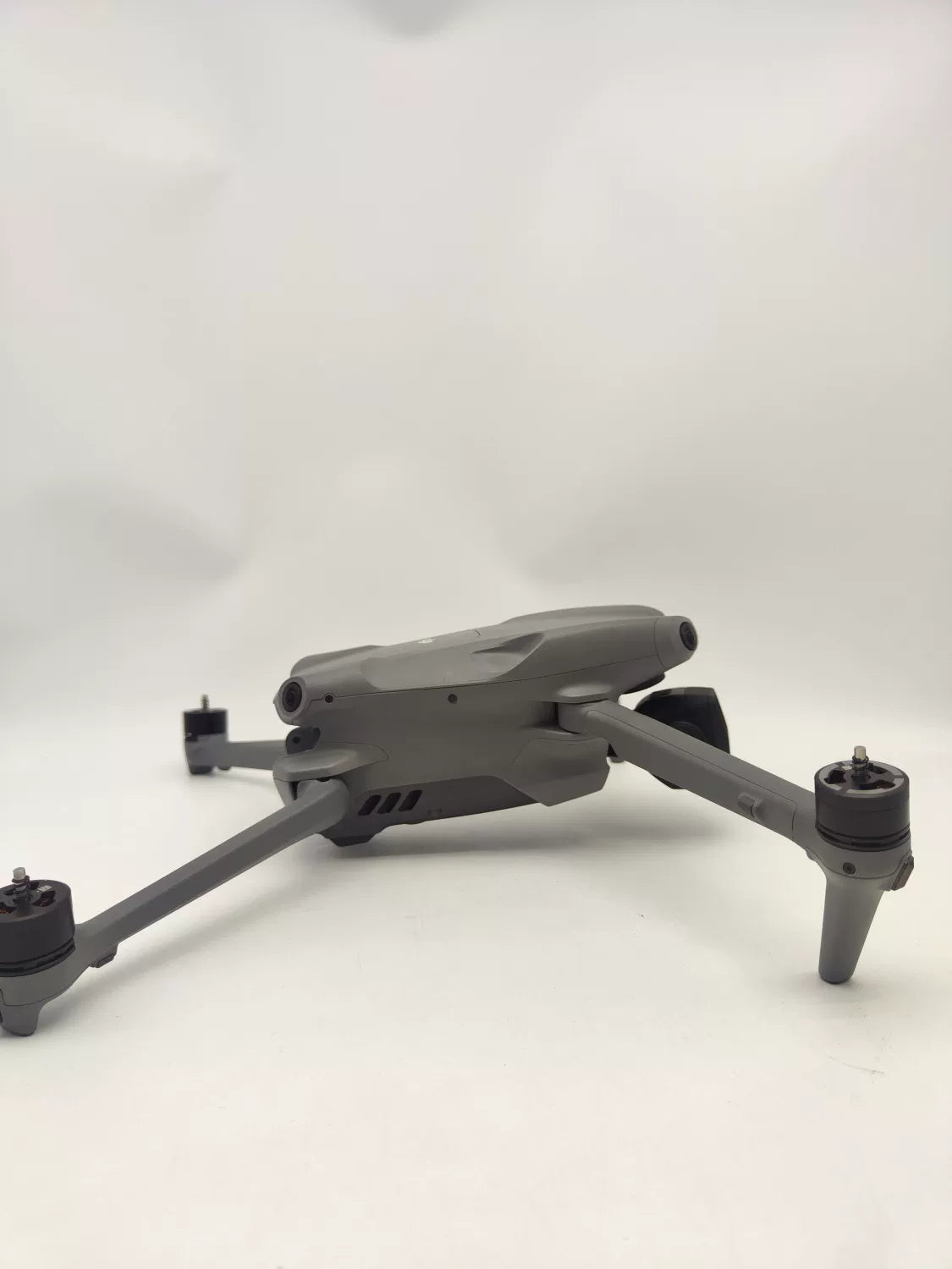 95% New (Like New) DJI air3 with Screen Fly More Combo