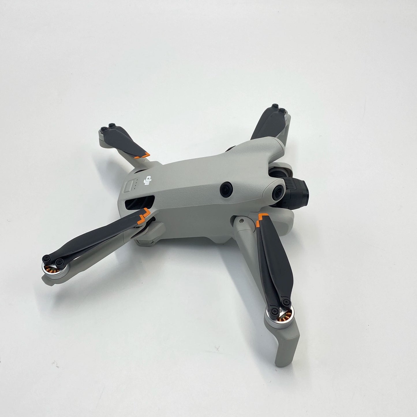 DJI Mini 4 Pro with Screen Remote Fly More Combo - Excellent (95% New)